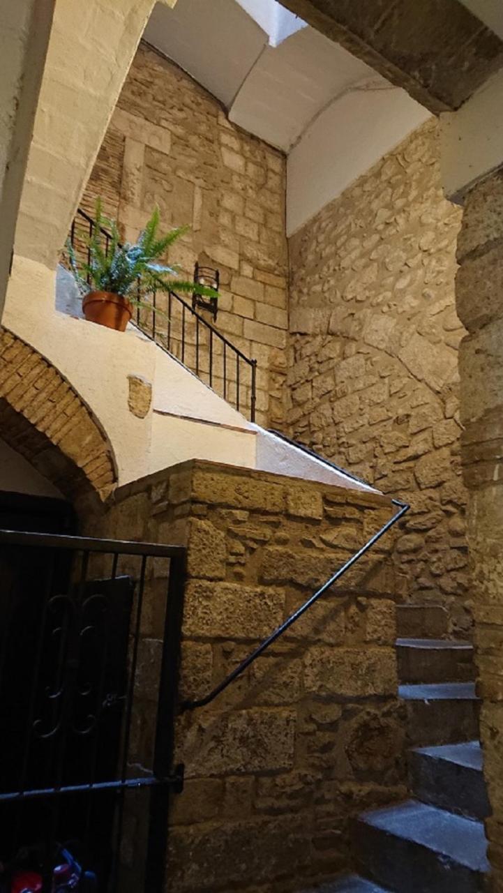 Bravissimo Placa Del Vi, Authentic Historic Apartment Χιρόνα Εξωτερικό φωτογραφία